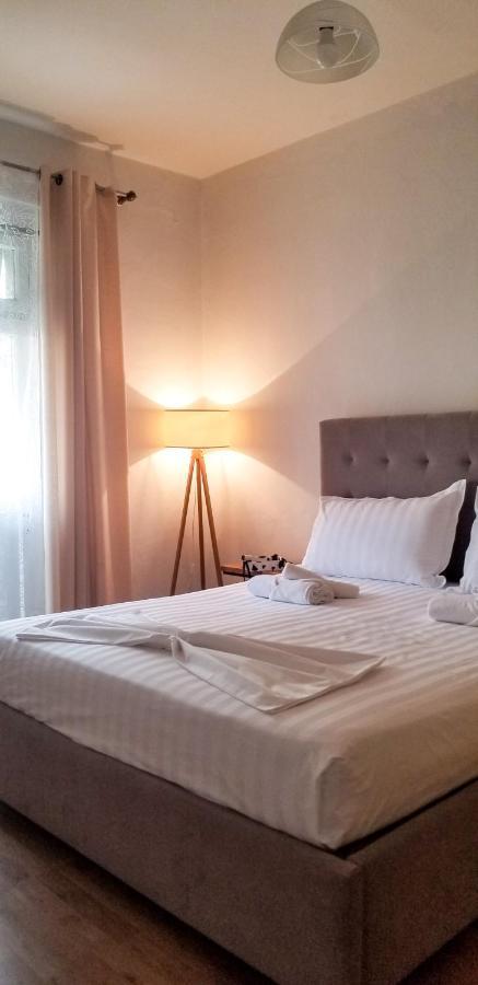 Spacious And Cozy Apartment - Ajia Apartment Tirana Exterior photo